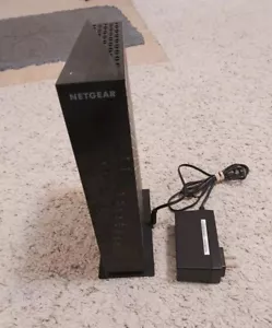 Netgear M1 CAV 1 Dual Band Wireless Router Model MU42-3120350-A1 W/ Power cord - Picture 1 of 4