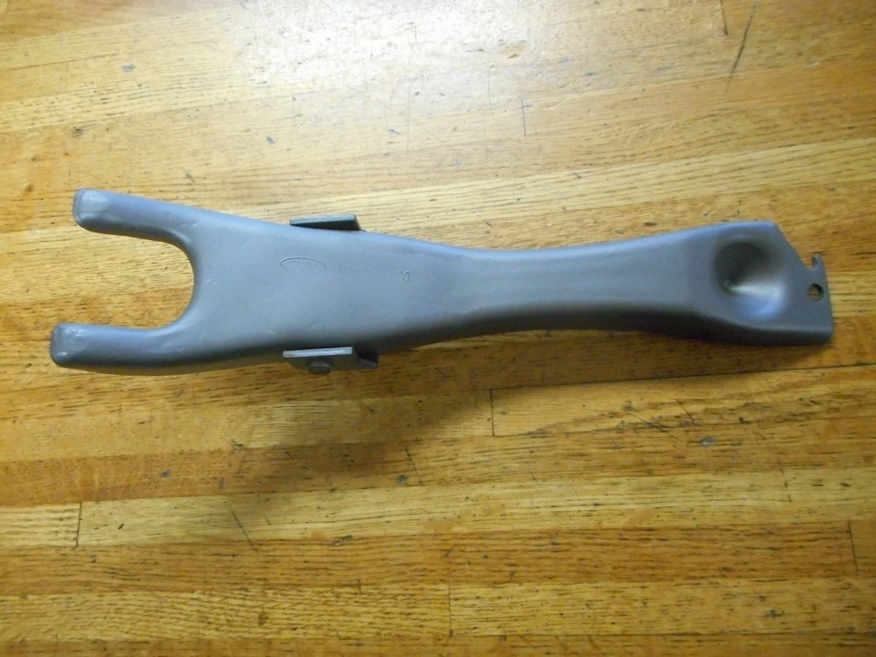 1975 - 1979 FORD ECONOLINE ВИЛКА СЦЕПЛЕНИЯ С ШАРНИРОМ E100 E250 E350 - Изображение 1 из 1