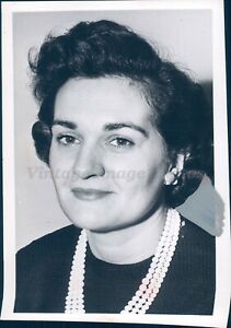 1962 Press Photo Mrs Harry Clark Rocky River Goldwood PTA Beautiful Woman