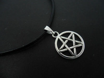 HANDMADE A DAMEN MÄDCHEN SCHWARZE LEDERKORDEL 13 - 14" CHOKER PENTAGRAMM HALSKETTE. NEU.