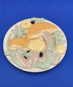 Vintage 1973 Mushroom Wall Art Marked ARNEL - Picture 1 of 4