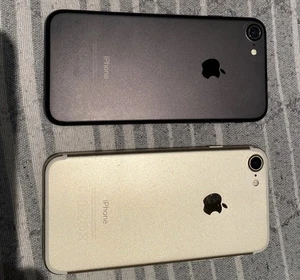 Apple iPhone 7 - Attivazione Non Riuscita Solo Ricambi - Foto 1 di 6