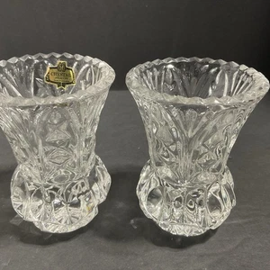 Vintage 24 % Kristall Knospenvase 2er Set Zajecar Hergestellt in Jugoslawien 4 Zoll Sägezahn-Design  - Bild 1 von 5