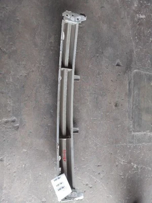 Refuerzo parachoques trasero 09 Lincoln MKS 8A5Z17906A Foto 1 de 4