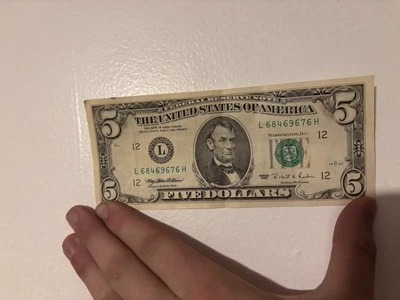 Rare Series 1995 5 Dollar bill - Image 1 of 2