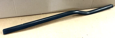 Moldura de varredura de feltro para janela Ford F150 2008 (frente do passageiro) 2004-2008 - Imagem 1 de 3