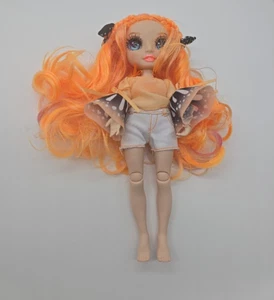 Rainbow High Jr High Poppy Rowan Modepuppe Spielset - Bild 1 von 8