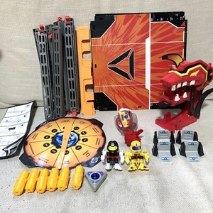 Lote de Juego de Campo Colección Battle B-Daman DHB Takara Tomy Hasbro 2005 USADO - Imagen 1 de 19