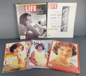 Lot Fünf (5) Menschen, Leben, Zeit Jacqueline Kennedy Onassis 1929-1994 - Bild 1 von 20