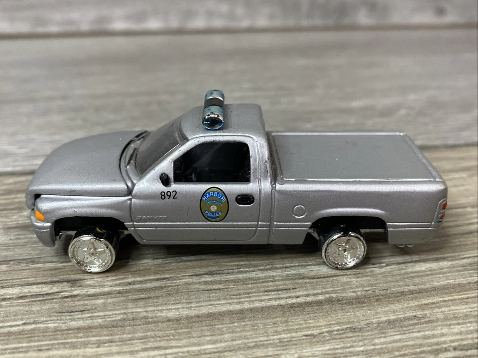Dodge Ram P/U Honolulu HRBR 1996 Racing Champions Police edición #66 1998 Foto 1 de 4