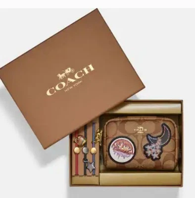 NIB New Coach Boxed Mini Boxy Cosmetic Case and Hair Ties Set in Signature Canva - Image 1 of 4