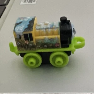 Thomas & Friends Core Moments Minis Sea Victor 1.5” Mini Train Vehicle Toy 2014 - Picture 1 of 5