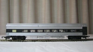 Tri-ang- Hornby – Canadian National Passenger Carriages Silver/Black OO - VG+ - Picture 1 of 3