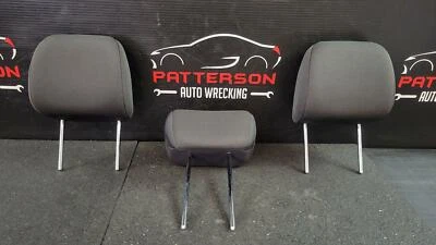 KIA SOUL 2012 JUEGO DE REPOSACABEZAS TRASERO IZQUIERDO Y DERECHO Y CENTRAL SEGUNDA FILA TELA NEGRA Foto 1 de 4