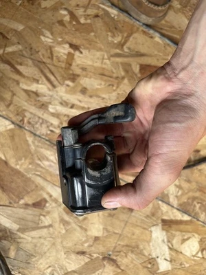 Yamaha Bear Tracker 250 2001 interruptor de palanca de acelerador de pulgar con cable 4 KB-26250-11-00 Foto 1 de 3