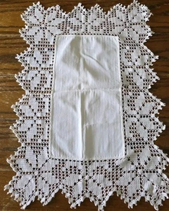 Vintage Large White Doilies Doily. . 17"x24 Handmade - Picture 1 of 6