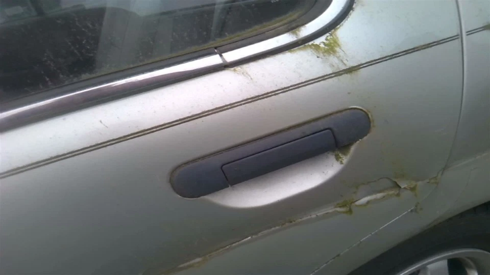 SENTRA    1995 Door Handle Exterior 30125102 - Image 1 of 4
