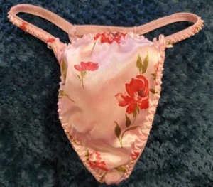 Victoria's Secret Sz 5 Small Second Skin Thong Panties Pink Roses Shiney Y2K - Picture 1 of 5