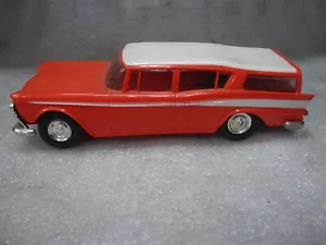 VINTAGE JOHAN 1959 RAMBLER CROSS COUNTRY WAGON 1/25 FRICTION PROMO RED & WHITE - Picture 1 of 5
