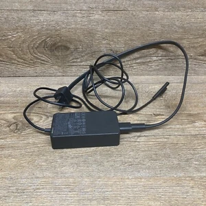 Microsoft Surface P107 Ladegerät R-41027723 ungetestet Zustand ist gebraucht - Bild 1 von 8