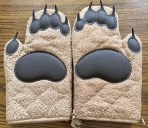 Fred Bear Hands Paws Silicone Oven Hot Mitts Set Cotton Terry Gloves Pot Holder - Picture 1 of 6
