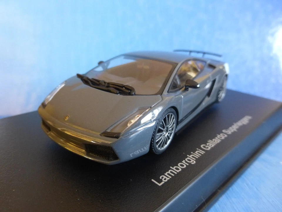 LAMBORGHINI GALLARDO SUPERLEGGERA TELESTO GRIGIO 2008 AUTOART 54613 1/43 LHD - Immagine 1 di 1