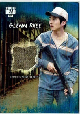 Walking Dead Road to Alexandria Costume Relic Card R-GR Glenn Rhee #32/50 - Image 1 of 2