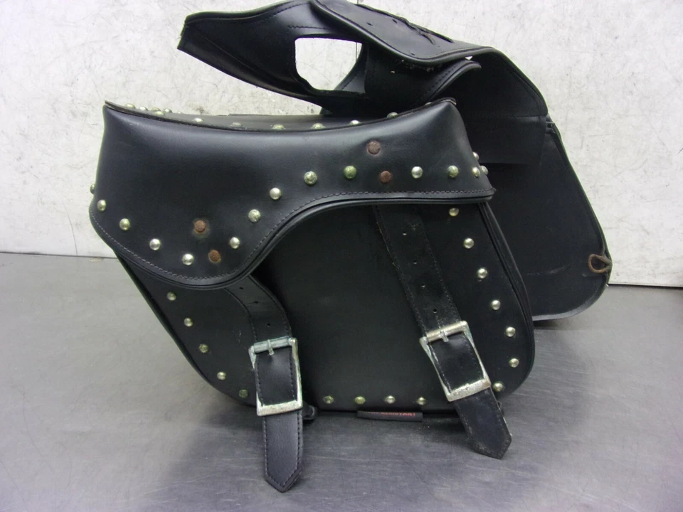 91 A HONDA SHADOW   SPIRIT  1100 2005 AFTERMAKET  SADDLEBAG SADDLE BAG (TWO) Foto 1 de 4