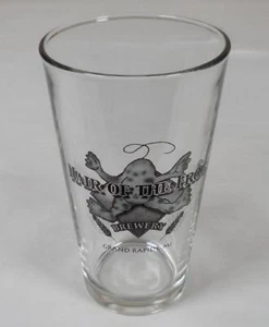 Vaso de cerveza pintado de cervecería Hair of the Frog, Grand Rapids, Michigan - Imagen 1 de 4