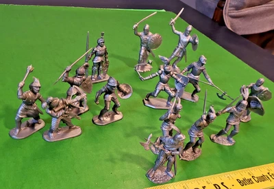 GREAT LOT OF SILVER KNIGHTS, TIMPO, DULCOP, IDEAL, CRESCENT, MARX, JEAN HOEFLER - Image 1 of 4