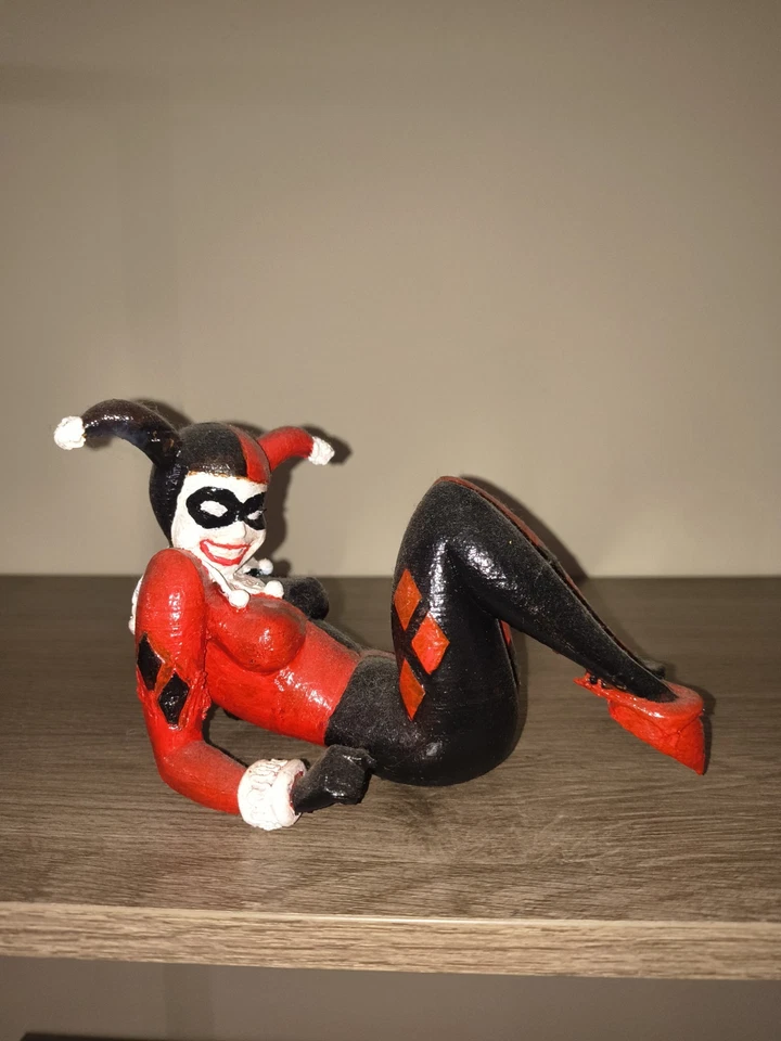 Decoração clássica de colecionadores Harley Quinn posada para fãs - Imagem 1 de 2
