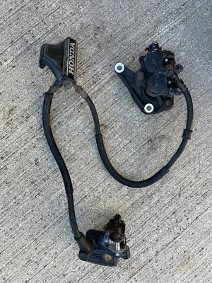 Honda CB650 CB 650 1983 cb650sc Nighthawk pinza de freno delantera cilindro maestro Foto 1 de 4