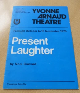 Present Laughter  Noel Coward  Peter Wyndarde  Mark Wynter Guilford Program 1975 - Picture 1 of 6