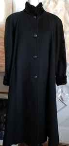 Vintage Women Black Long Wool Coat Lined Made In USA Women Size P12? New - Picture 1 of 8