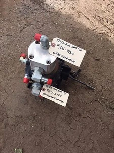 Bomba de pistón/engranajes Toro RM 2000D ASM pieza #:104-3874 - Imagen 1 de 3