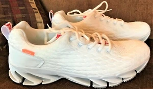 U.S MEN SIZE 12 GYM SPORT WHITE SHOES DRAGON SCALE HEEL BOOST 350 V2 STYLE KNIT - Picture 1 of 8