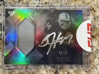 2015 Topps Diamond Football Bo Jackson Relic Auto /25 - Image 1 of 4
