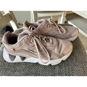 Nike Ryz 365 2 Pink CU4874-600 Women's Sneakers Size 10M - Picture 1 of 5
