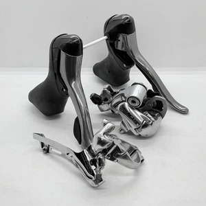 Shimano 105 STIs und Umwerfer / 2 x 10 / ST-5600 & RD-5600 & FD1056 / Gruppe - Bild 1 von 11