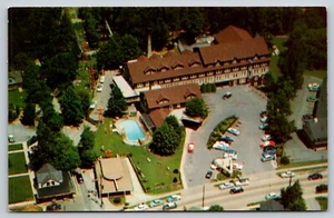 Postcard The New Gatlinburg Inn, Gatlinburg, Tennessee   {NZ} - Picture 1 of 2