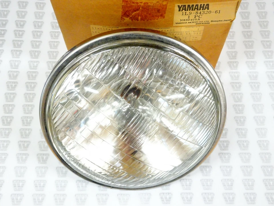 Yamaha NOS NEW 1L9-84320-61 Head Lamp Light Assy XS XS360  - Image 1 of 4