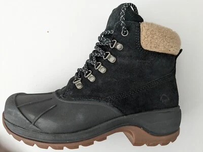 wolverine boots women's size 9 duck boots sherpa - Image 1 of 4