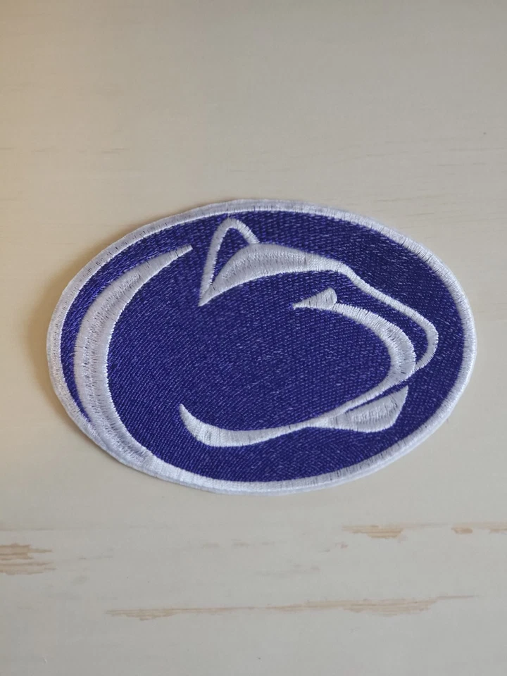 Parche de apliques bordados de hierro Penn State de 4 pulgadas Foto 1 de 1