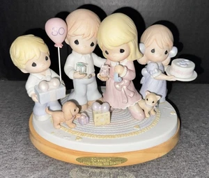 Precious Moments figurine “30 Years Of Loving, Caring And Sharing," Limited Ed. - Picture 1 of 9