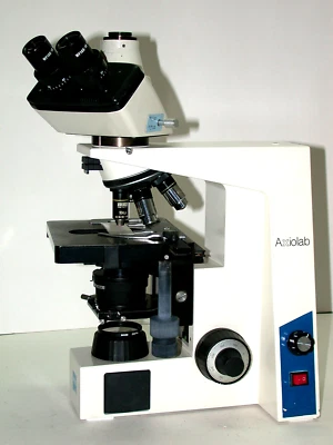 NOMARSKI (DIC) ZEISS TRINOCULAR AXIOLAB LED, polarización, campo brillante Foto 1 de 4
