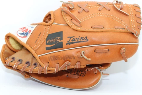 Vintage Huntsville Stars MiLB BASEBALL Glove Collectible Coca Cola RHT RightHand Cover