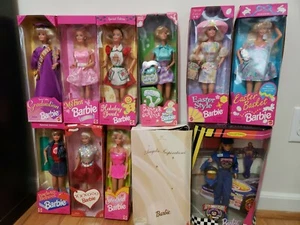 Lot of 11 Barbie Dolls Easter, Valentine's Day, Holiday Treats Etc New Mattel - Picture 1 of 12