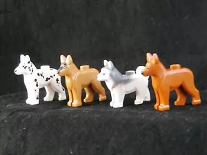 LEGO QUATTRO CANI ~ Minifigure Animale Animale Pastore Tedesco Cucciolo Husky Dalmata NUOVO - Foto 1 di 1