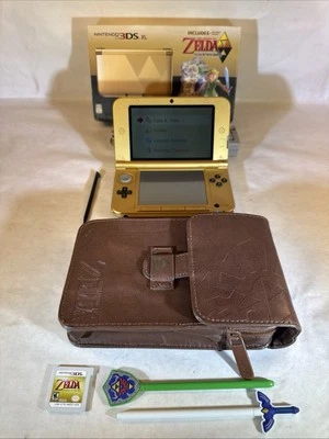 Zelda A Link Between Worlds 3DS XL CONSOLE AND BOX BUNDLE ADULT OWNED - Image 1 of 4