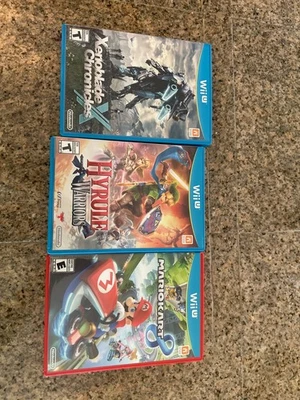 wii u game lot bundle, Xenoblade, Mario Kart, Zelda warriors - Image 1 of 3